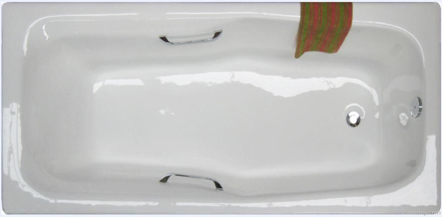 Enameled cast iron bathtub