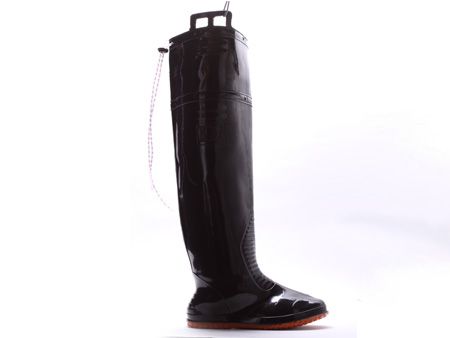 Adult Boots: 23"