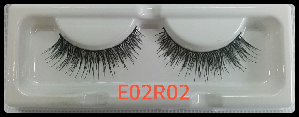 E02R02 False Eyelash