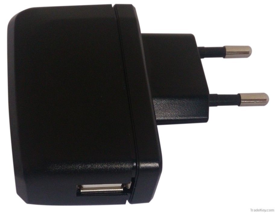 travelling Charger for the phone, media player