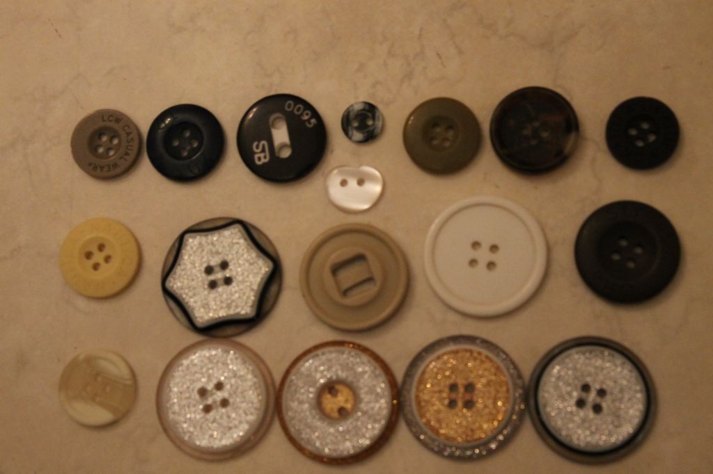 garment buttons