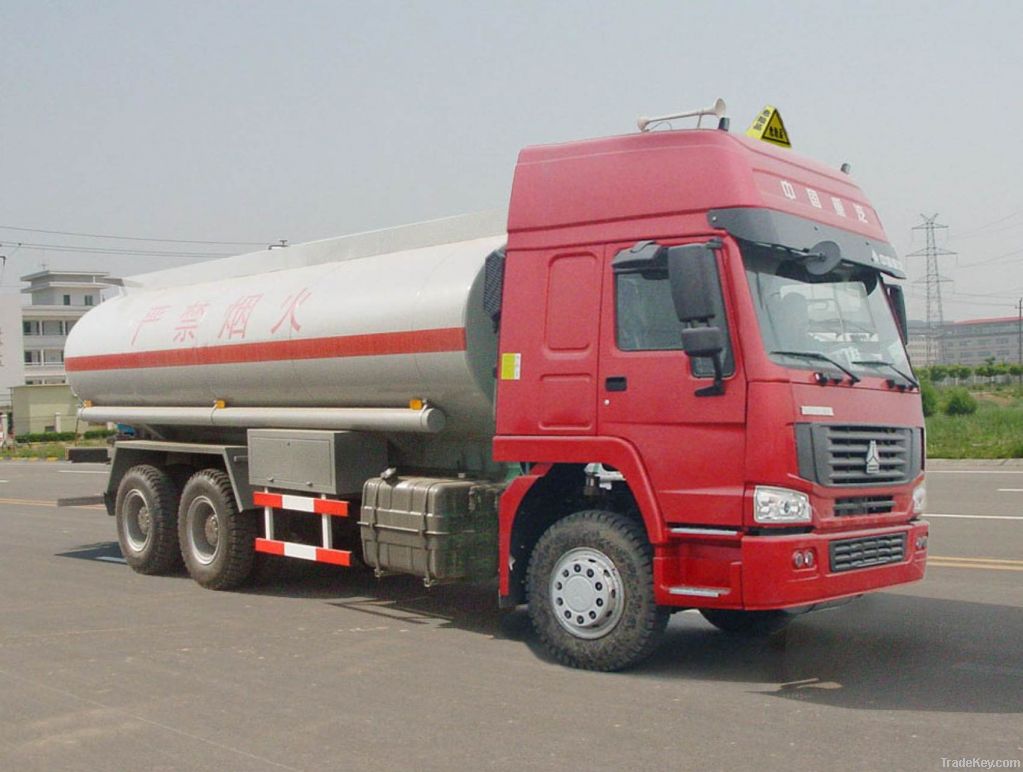 6x4 HOWO 20000 Liter Fuel Tanker Truck