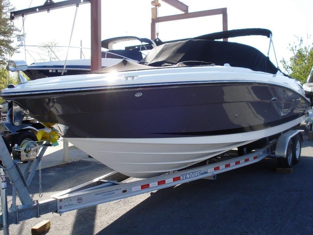 2006 Sea Ray 270 SLX. BIG bowrider, 496 Mercury w/ 375 horsepower &amp; more