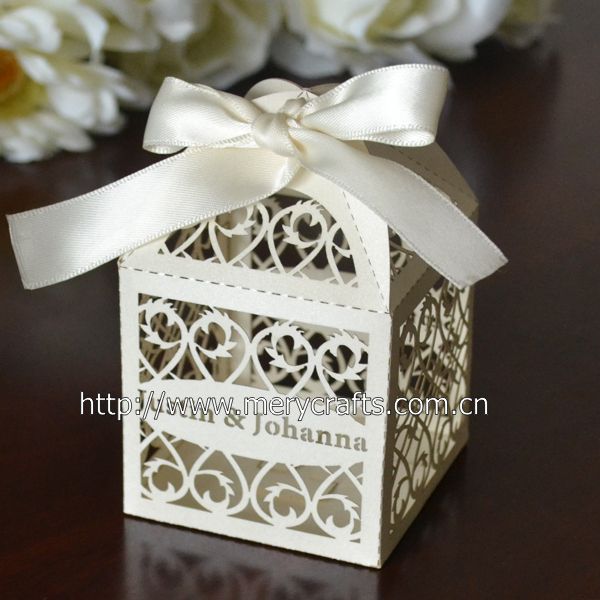 2014 Personalized Wedding Souvenirs 300 pieces/lot 250g Pearl Paper &quot;Filigree&quot; Wedding Favor Box With Free Organza Ribbon