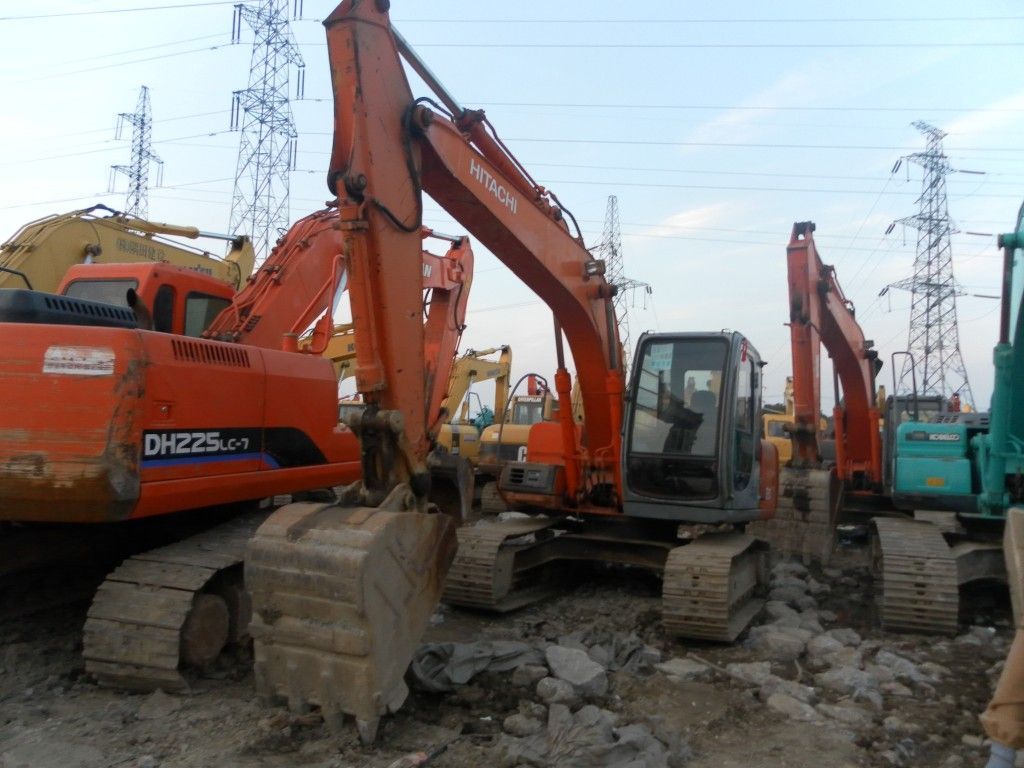 Used Hitachi EX120-1/EX120-2/EX120-3 Excavator
