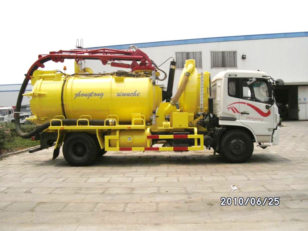 suction sewage truck