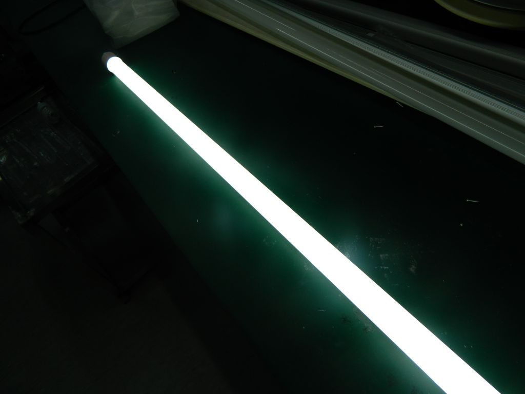 LED T8 lamp GT4W18-865