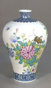 Jingdezhen Decorative Antique Famille Rose Ceramic Vase