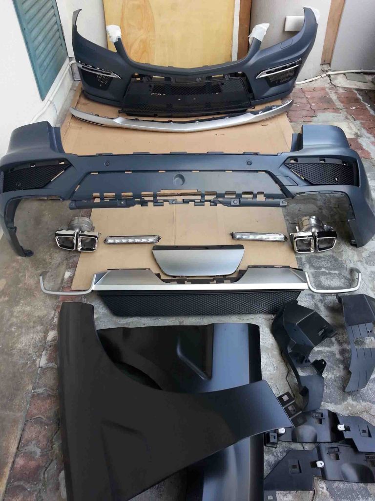 BODY KIT FRONT BUMPER FOR BENZ AMG ML63 W166