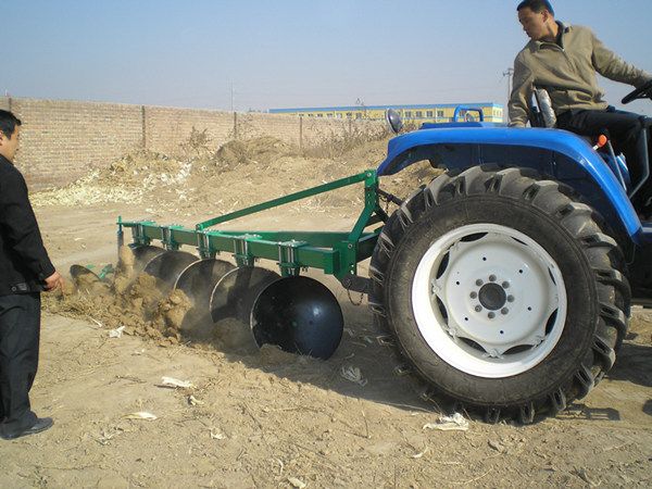 Agricultural equipment disc plow  