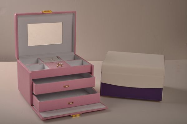 Custom wooden  jewelry box