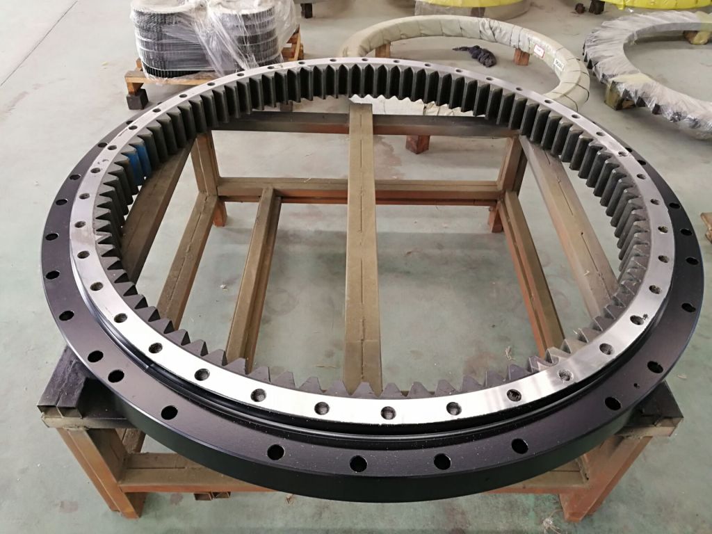 Excavator spare parts  slewing bearing R225-7