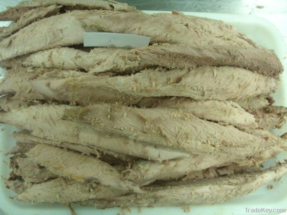 Frozen precooked skipjack tuna loin for canning