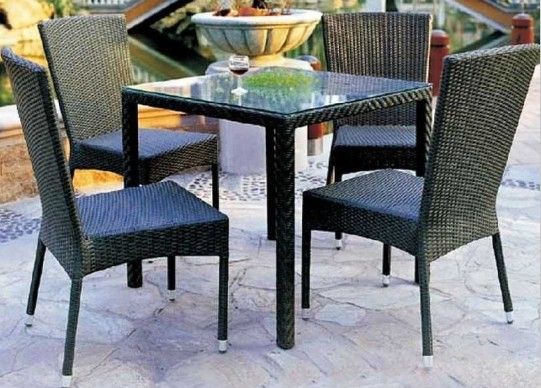 outdoor tables and chairs set