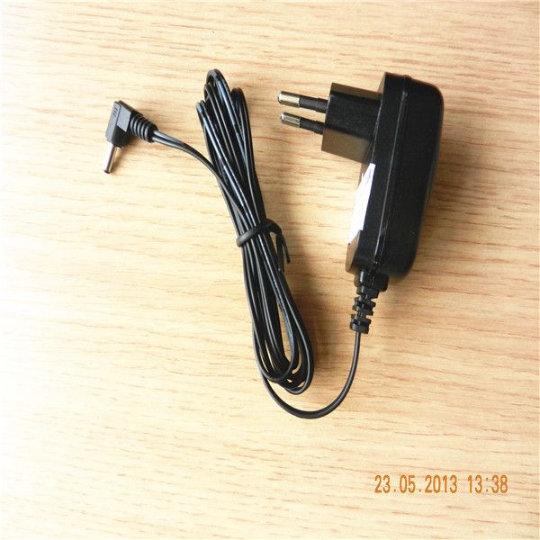 EU plugin switching power adapter