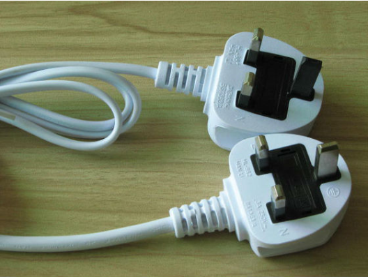 British Plug to IEC-320 C-13 3FT  Power supply Cord
