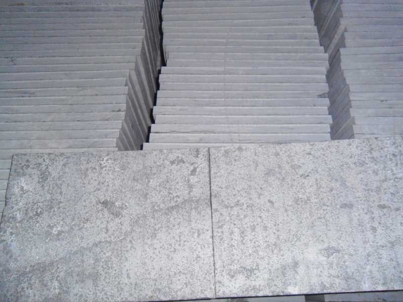 Blue limestone tiles for countertops,swimming pool tiles, paving,and sink