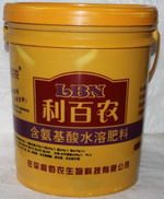 Water-soluble fertilizer containing amino acids