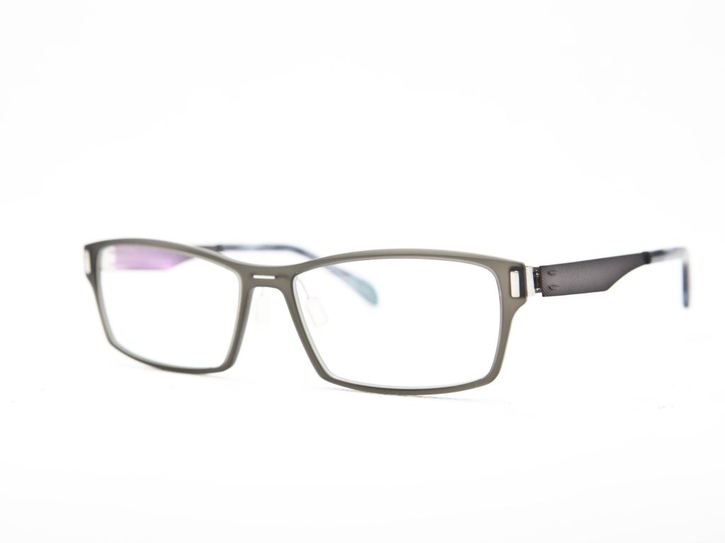 Eyeglass Frame
