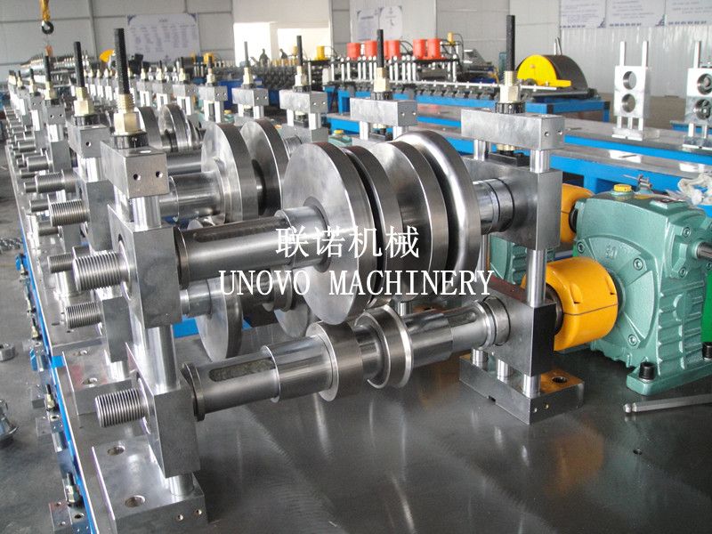 ladder type cable tray roll forming machine