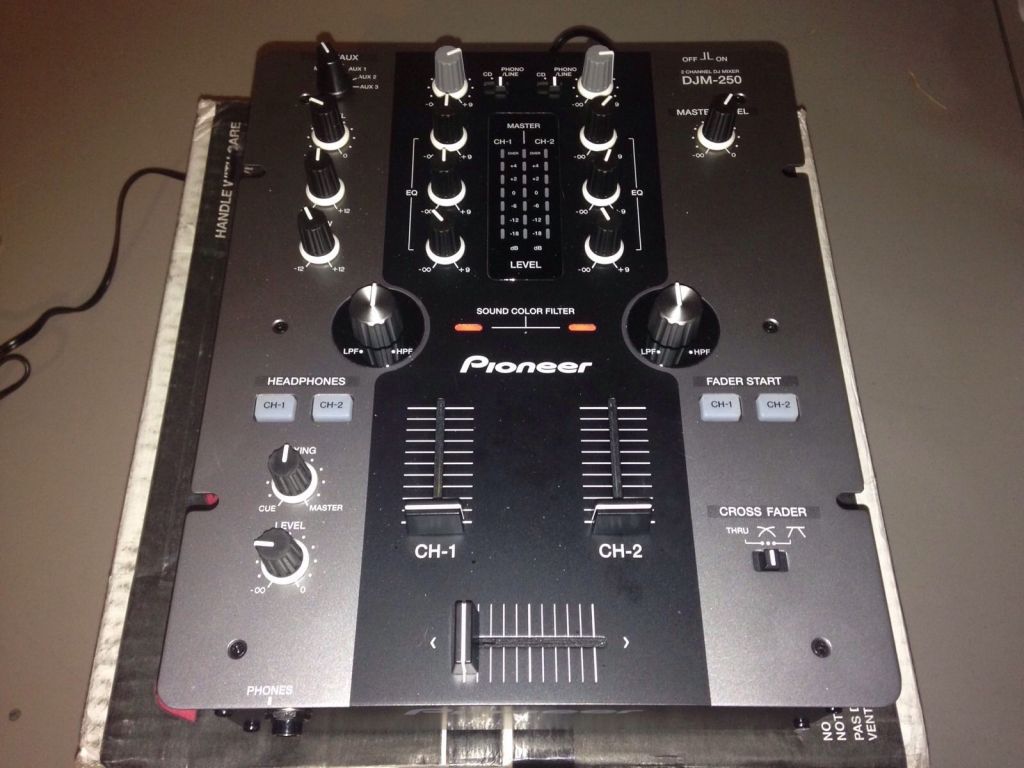 Djm 250 K 2-channel Professional Dj Mixer