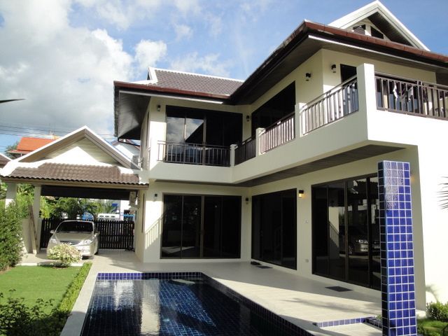 Kathu pool villa in Phuket