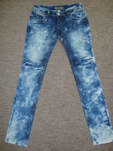 Ladies fancy cool  Jeans with snow wash