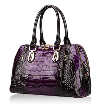 Genuine leather handbag with crocodile pattern, first class quality