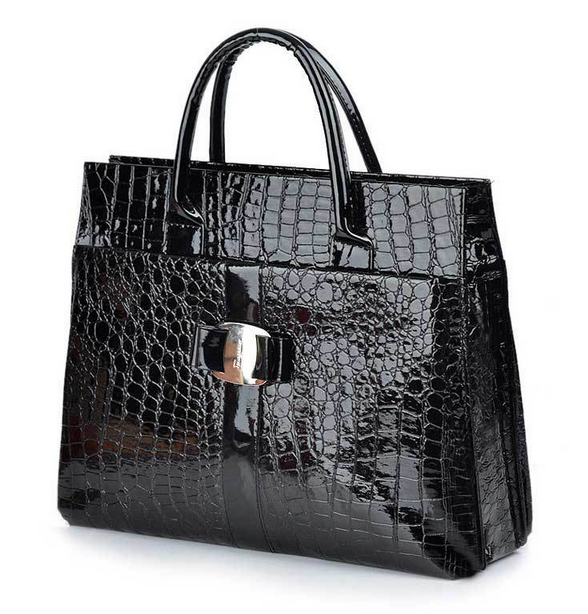 Snakeskin Pattern Elegant Handbag