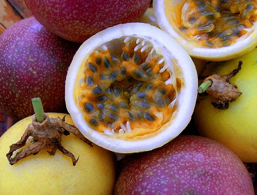 Fresh Passion Fruits