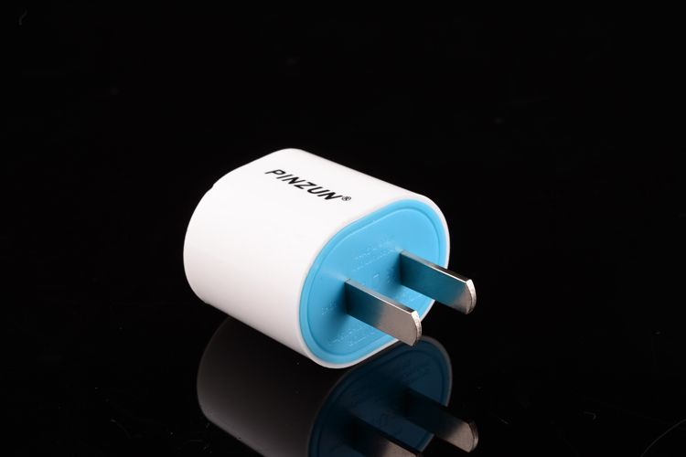 sell universal travel adapter 