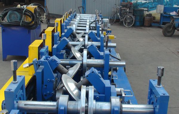 cold roll forming machine