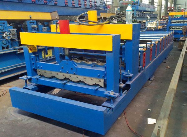 XN-828 Glazed tile color steel roll forming machine