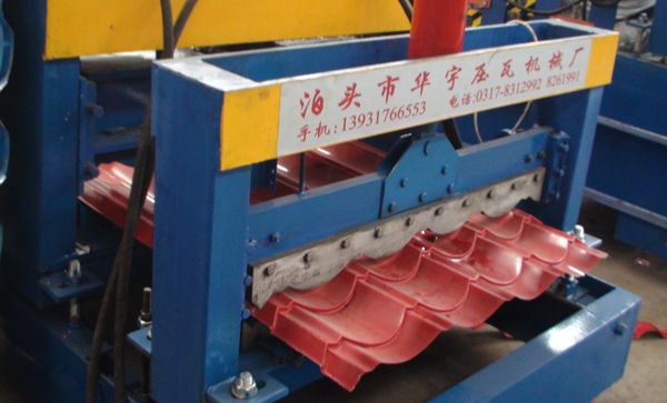 XN-828 Glazed tile color steel roll forming machine
