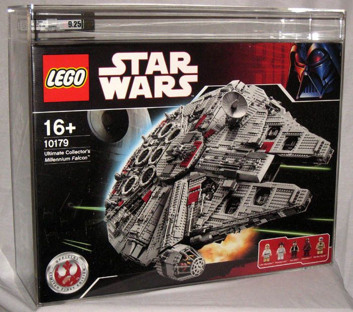 LEGO Star Wars UCS MILLENNIUM FALCON