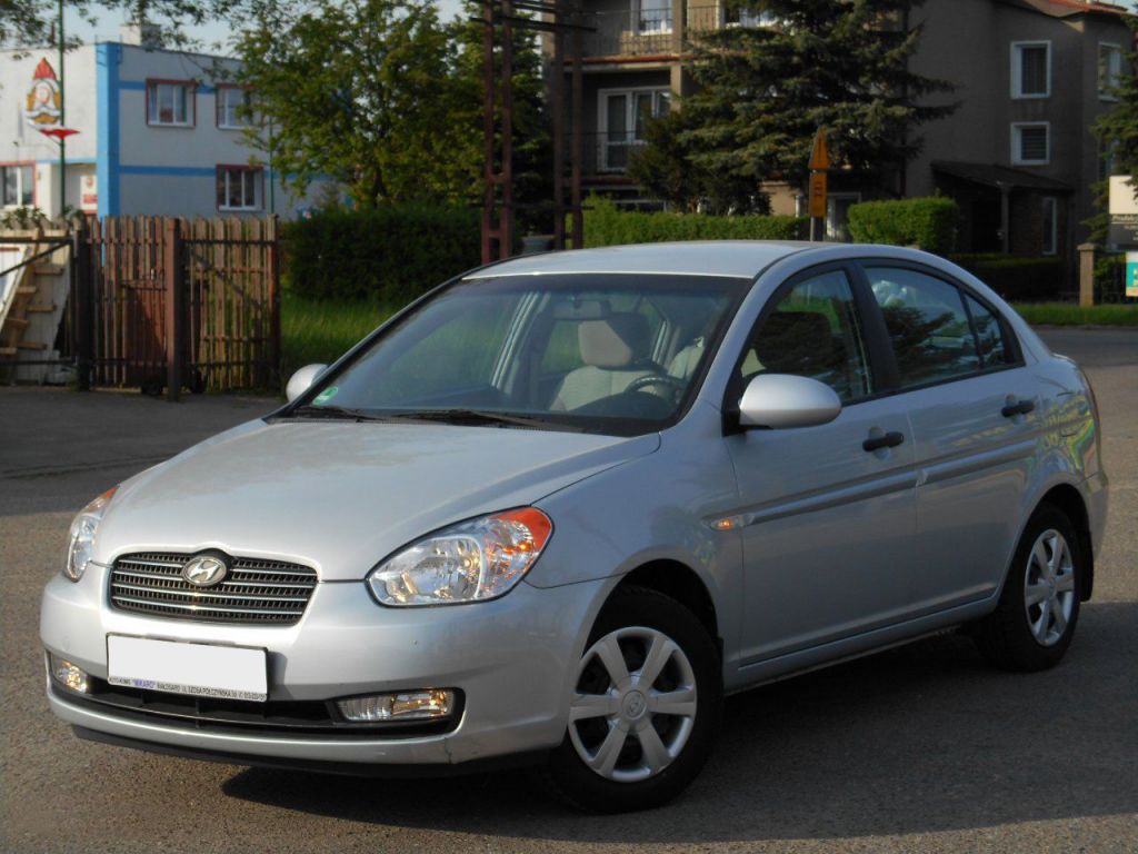 Used Hyundai Accent - excellent condition!