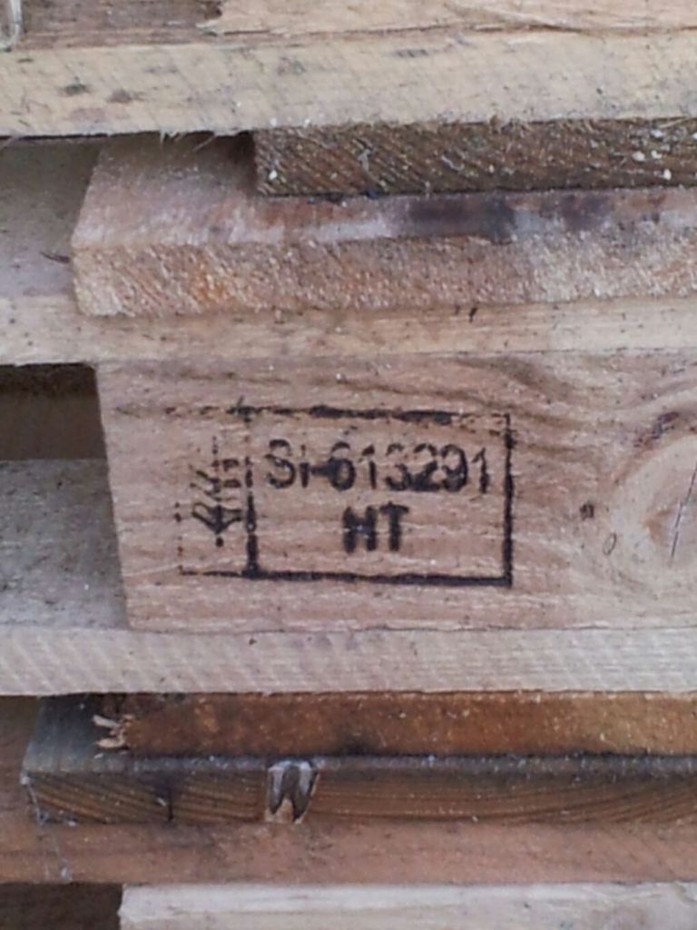 Pallet wooden 1400 x 900 mm