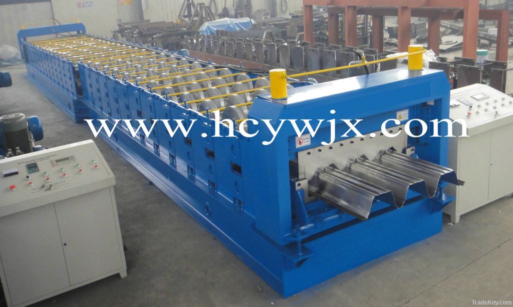 Steel floor deck roll forming machine