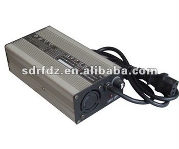 automatic battery charger for electric vehicle
