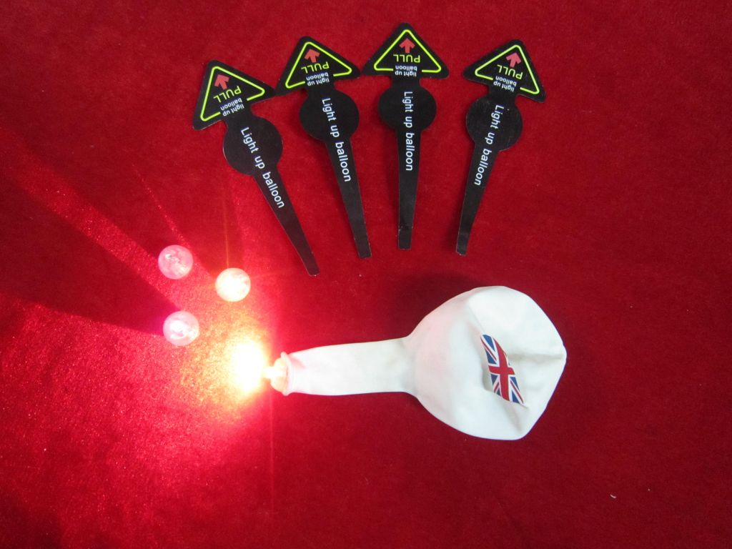 CE&amp;ROHS&amp;SGS factory direct free sample of LED balloon , 2014 halloween&amp;Christmas&amp;Party flashing balloon with patent