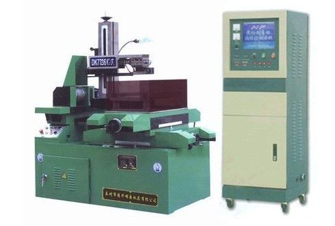DK7725 EDM wire cutting machine or CNC wire cutting machine