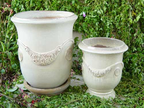 porcelain creaft flowerpot