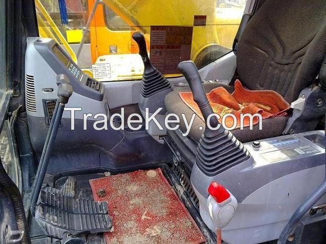 Used Komatsu PC220-7 excavator