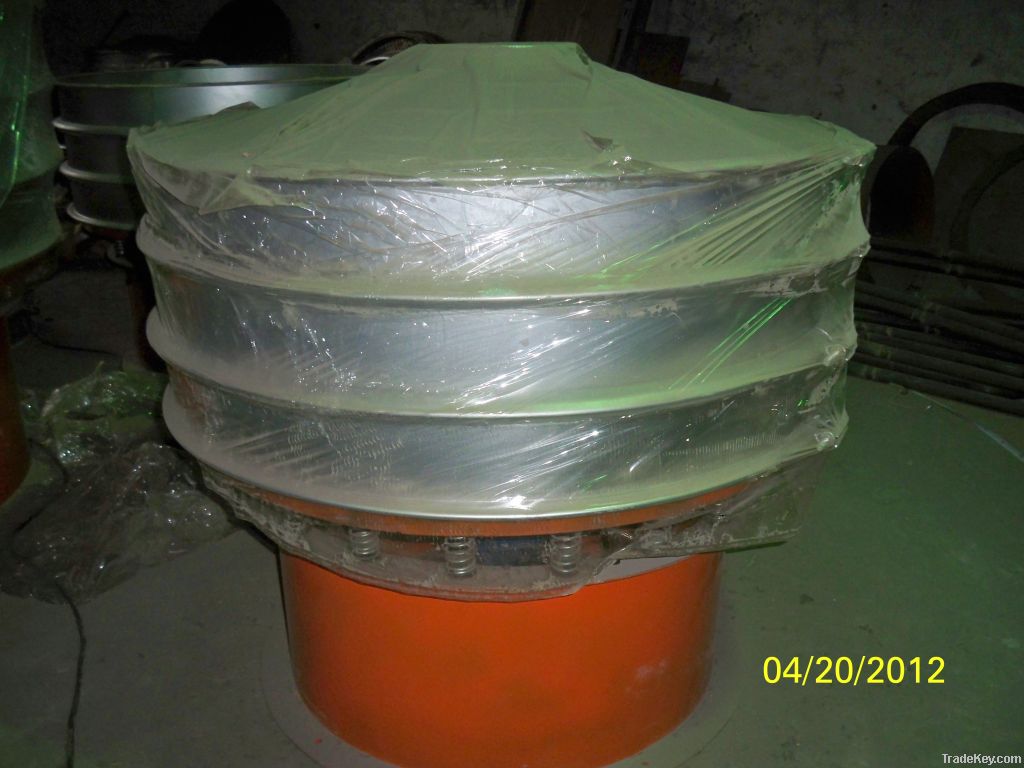 Rotary vibrating screen for cereal