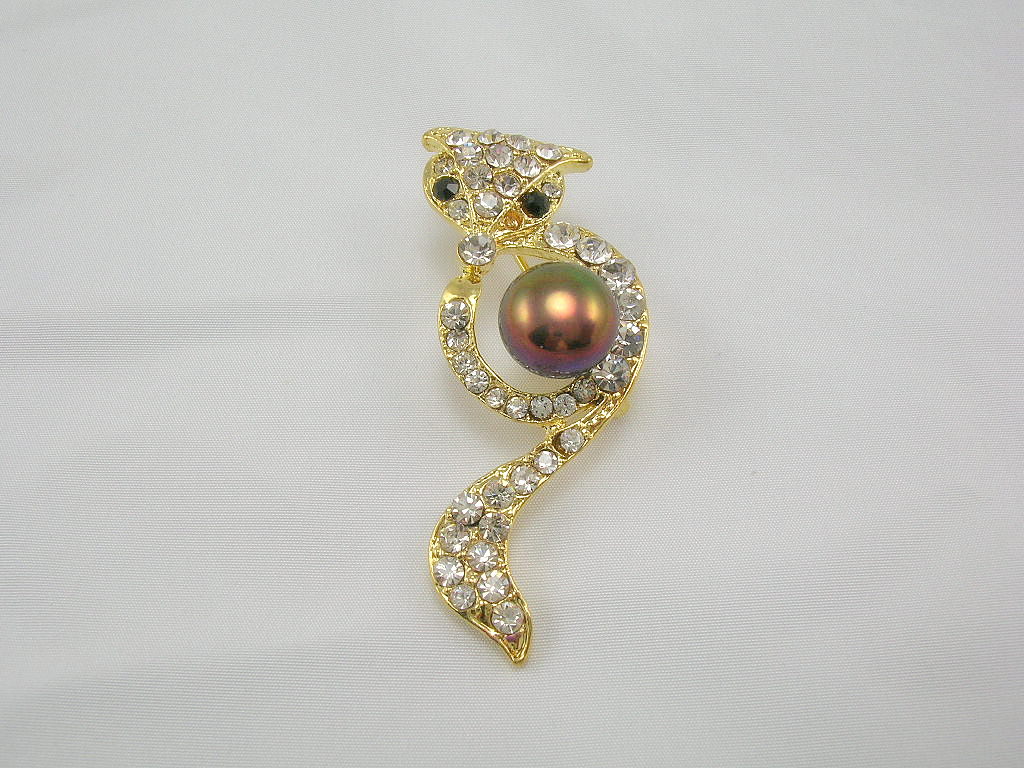 Freshwater Pearl Brooch