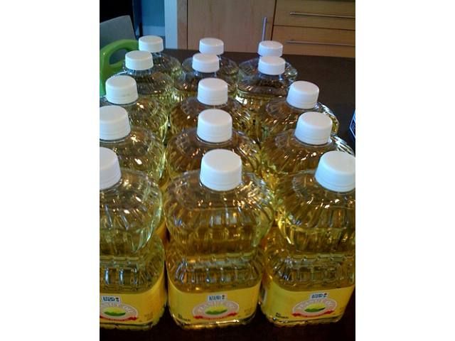 Crude anbd Refined Sunflower Oil , Corn Oil , Palm Oil, Rapeseed Oil , Soybeans Oil and Peanut Oil For Sale