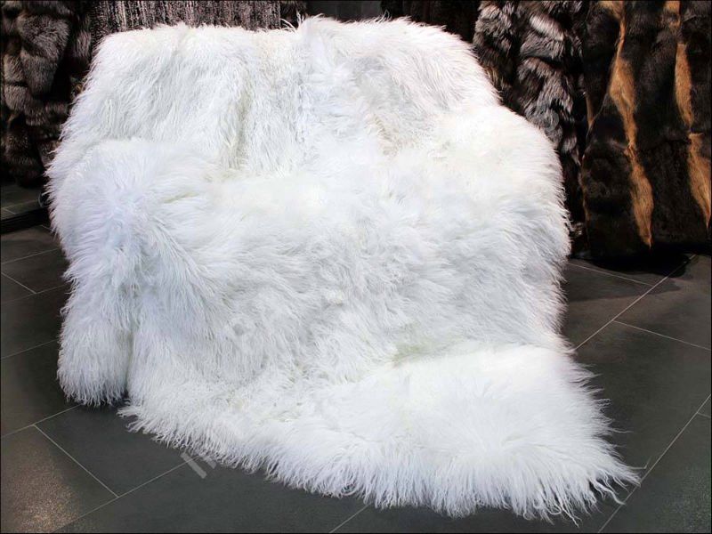 Faux Fur/PV plush Blanket/cushion