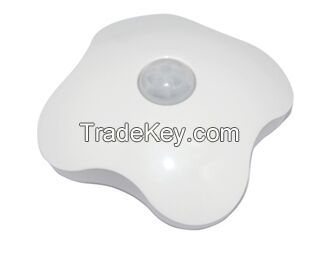 Four Leaf Clover LED lamp PIR Auto Infrared Motion Sensor Night light