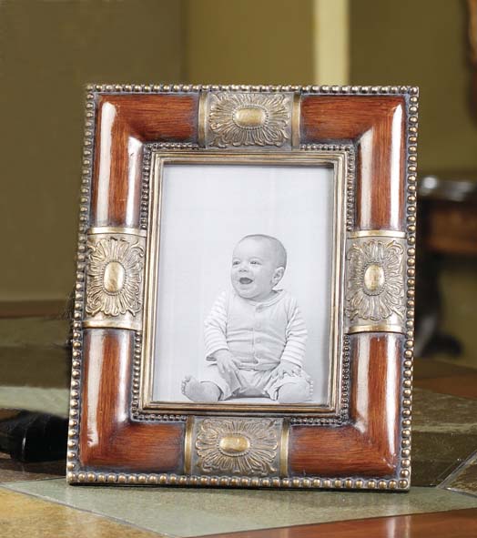 Polyresin photo frame