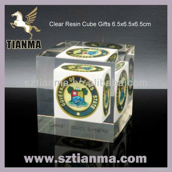 Novelty Acrylic LOGO Paperweight Cube Gifts Factory
